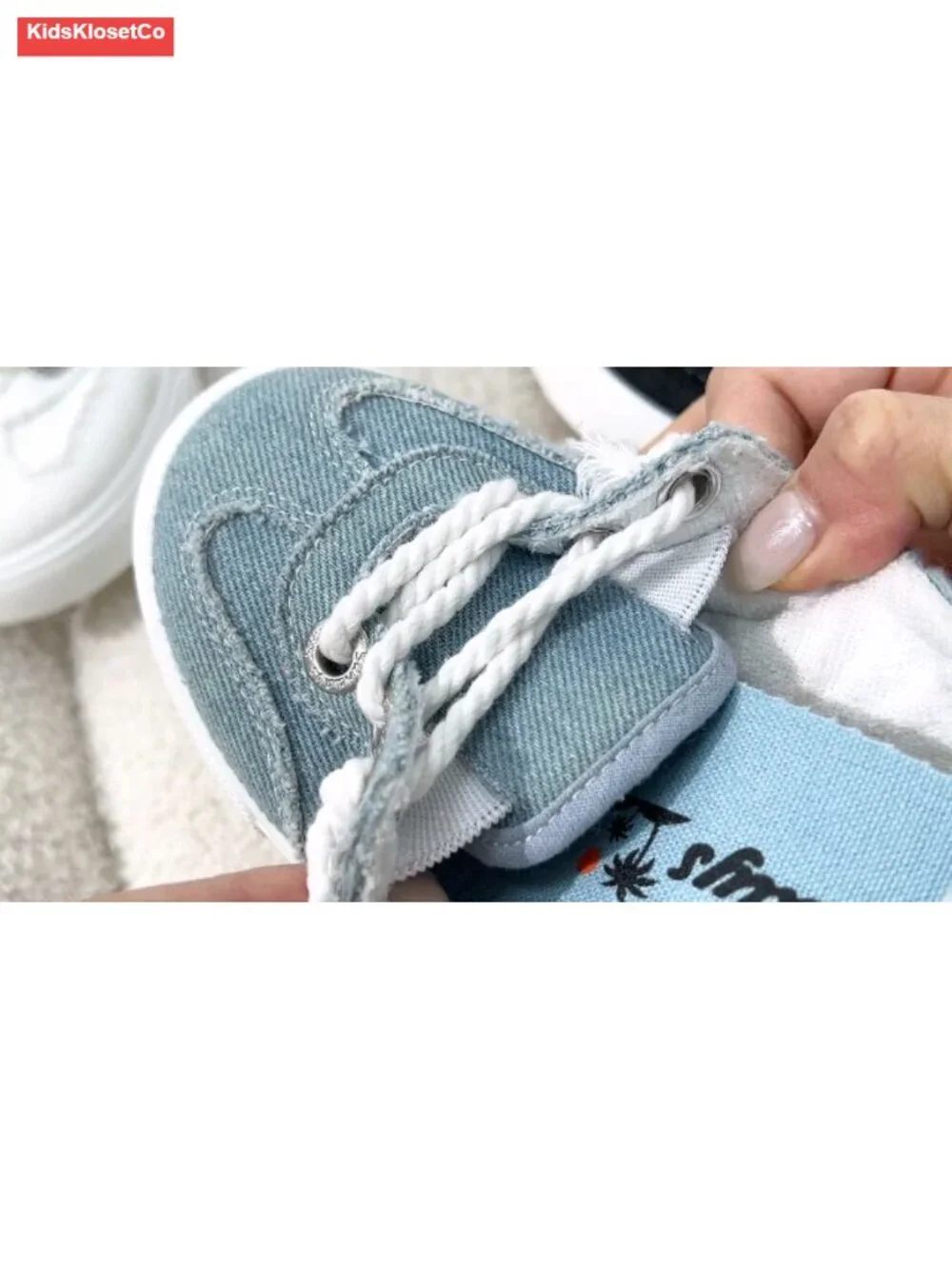 Canvas Low Top Sneakers with Non-Slip Sole, Lightweight Kids Shoes